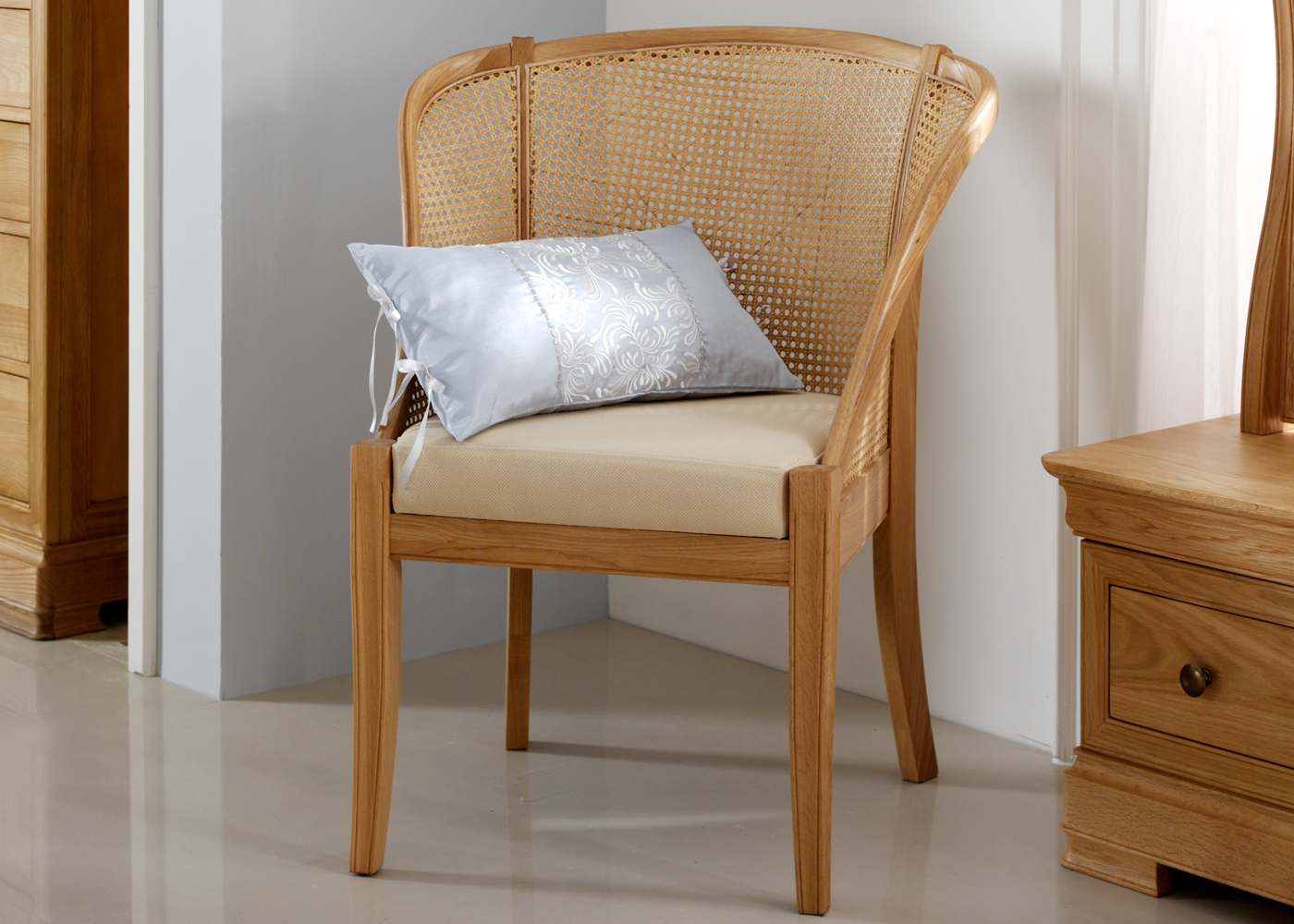 Bedroom Chairs - Midfurn Furniture Superstore