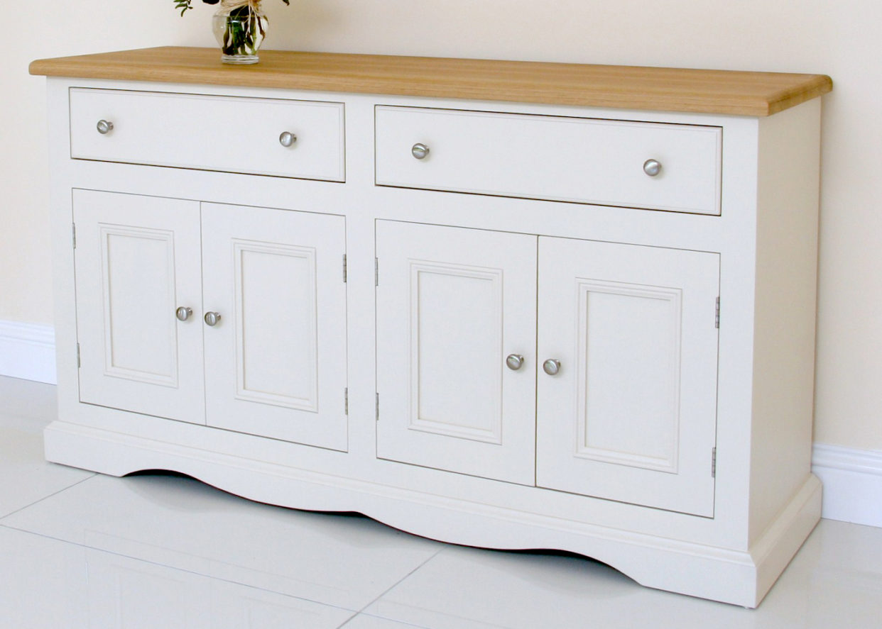 Andrena Cotswold 5 foot wide sideboard