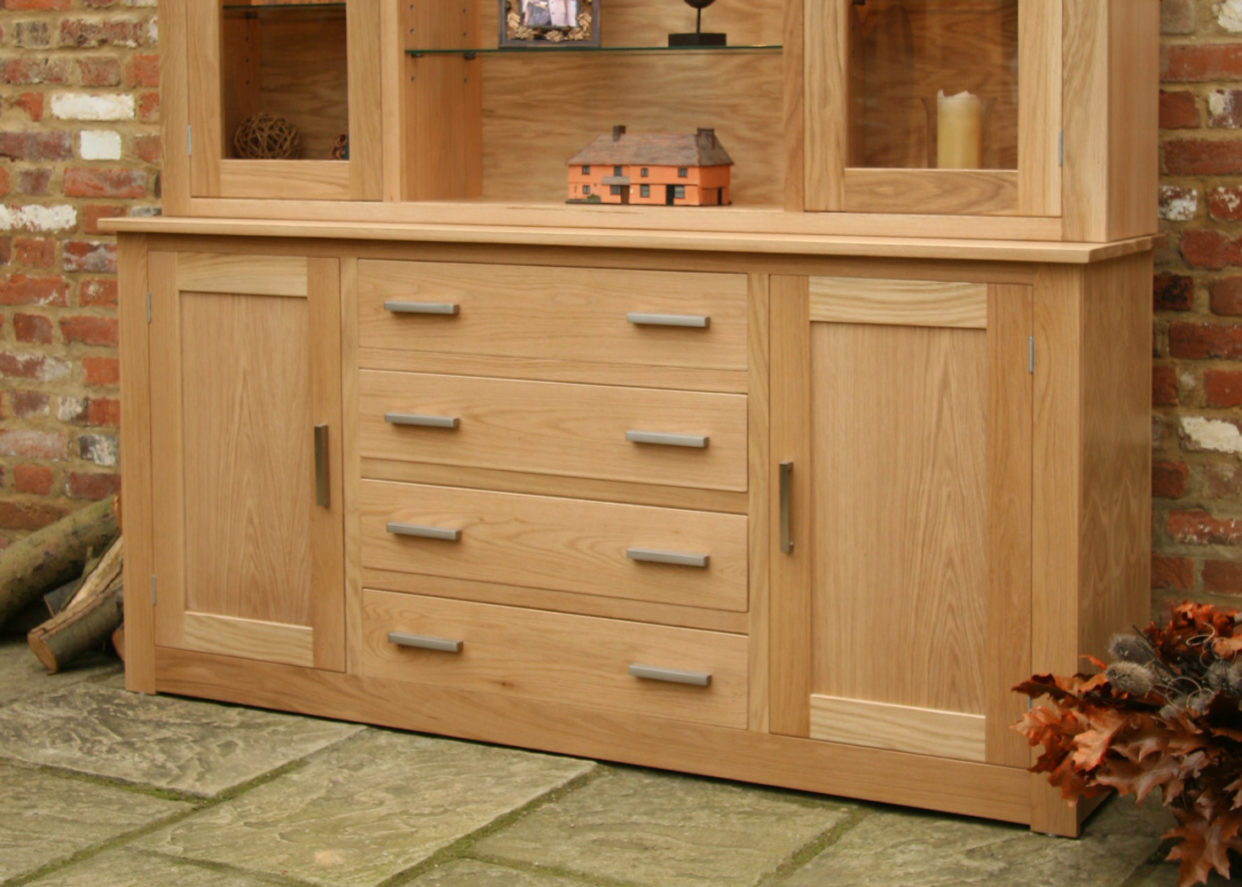 Andrena Elements 6' wide 2 door 4 centre drawers Sideboard
