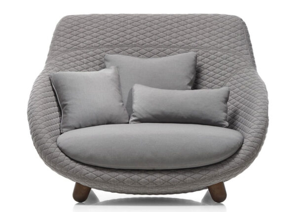 Moooi Love Snuggler Sofa2